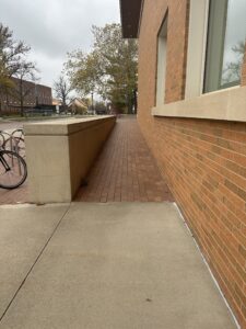 8th Avenue central-western entrance ramp
