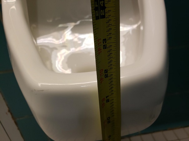 1 urinal 22 inches floor to base