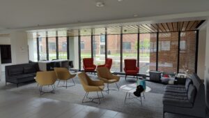 Norris Lounge seating area, smooth low-loop carpeting